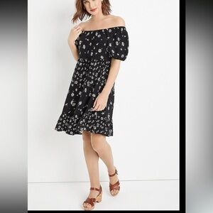 Black Daisy Off the Shoulder
Babydoll Dress